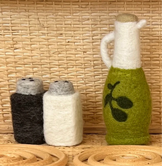 Salt & Pepper Shakers (Set of 2)