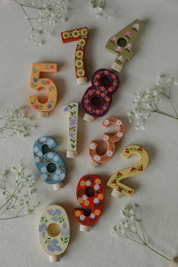 Wooden Celebration Ring Numbers (One Number)