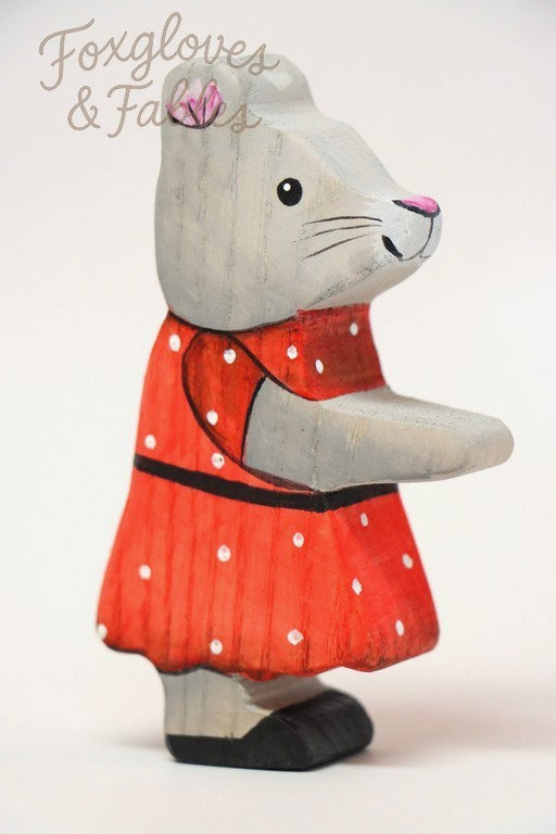 Mrs. Town Mouse