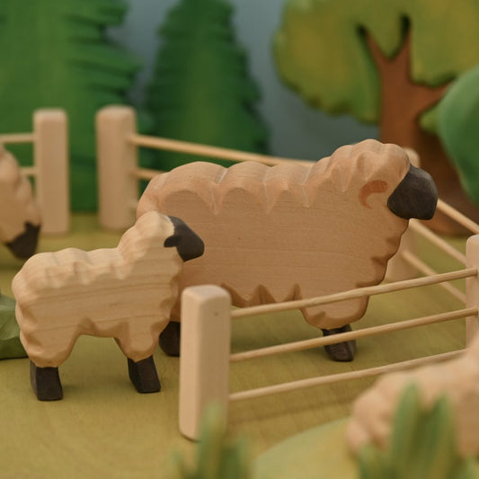 Lamb (Standing) *Pre-Order*