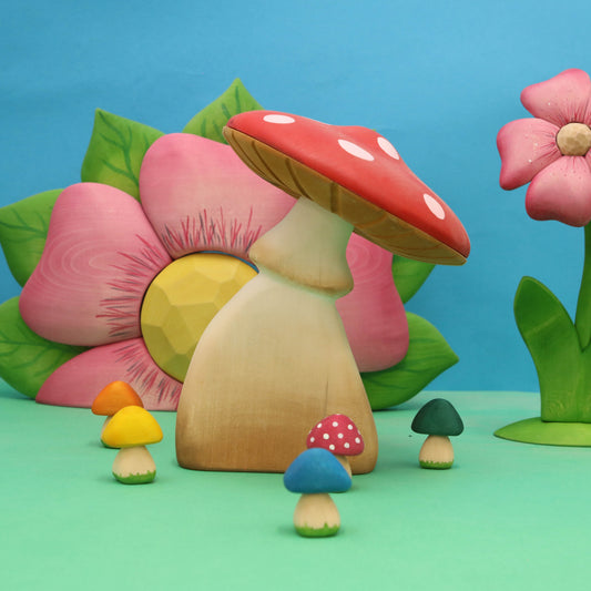 Set of 7 Mushrooms (With Base) *Pre-Order*