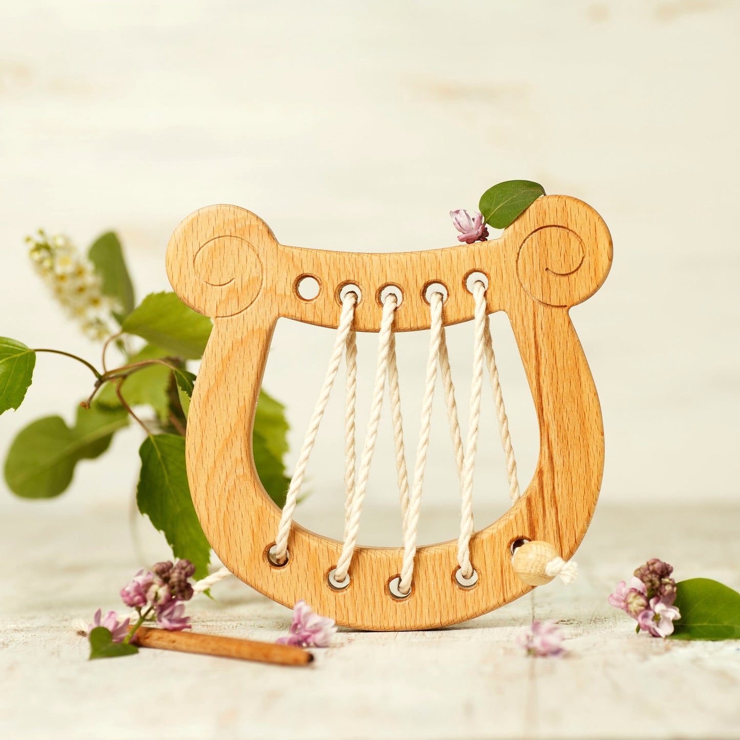 Lyre Lacing Toy
