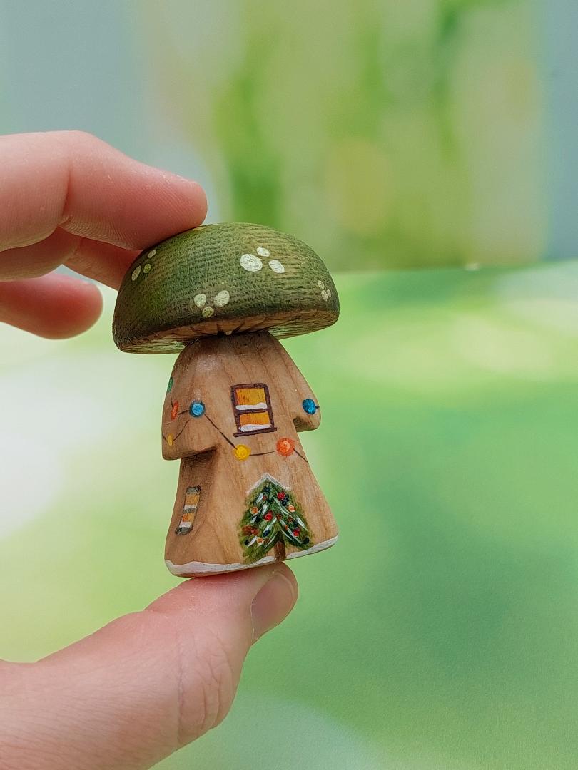 Christmas Miniature Mushroom Houses (Single Stem)