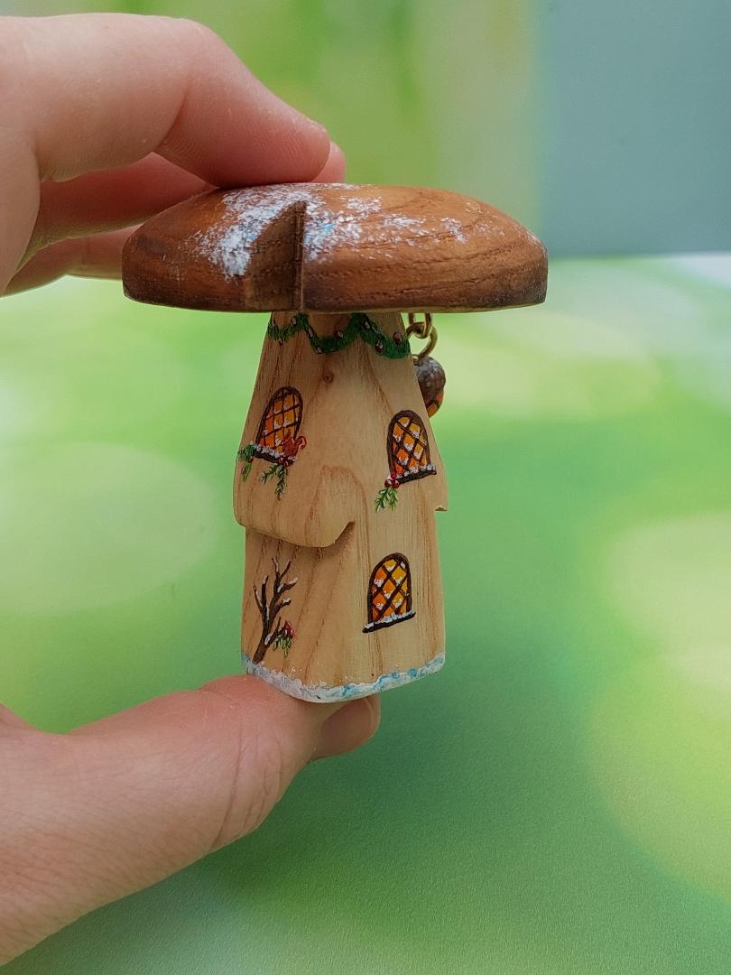 Christmas Miniature Mushroom Houses (Single Stem)