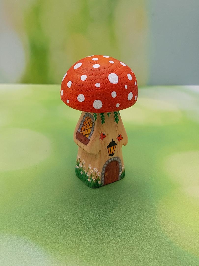 Miniature Mushroom Houses (Single Stem)