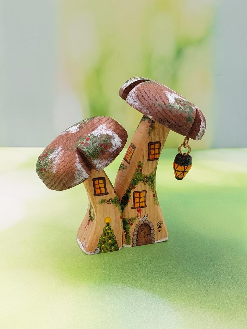 Christmas Miniature Mushroom Houses (Double Stem)