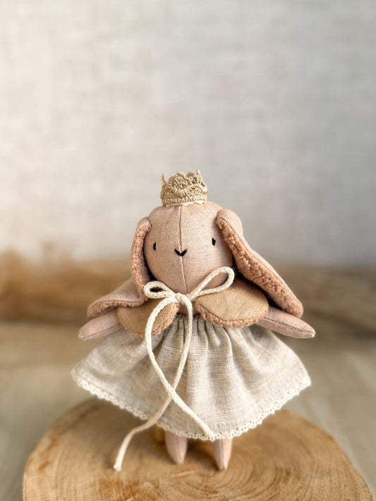 Zoe the Rabbit - "Princess for the Day"