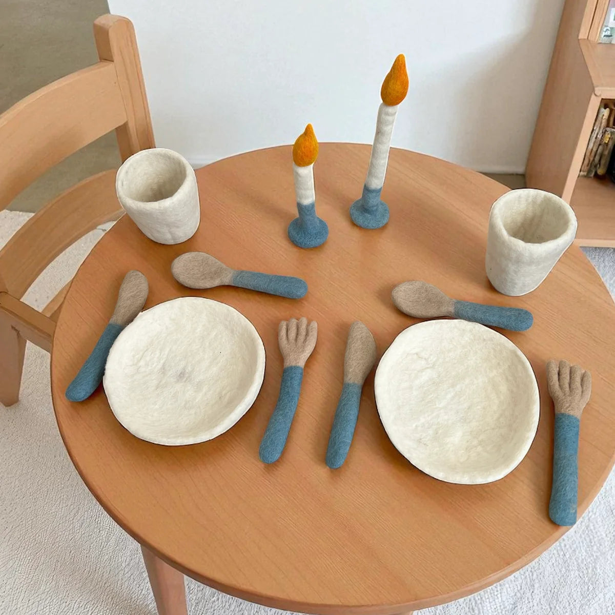 Table Setting (Set of 12)