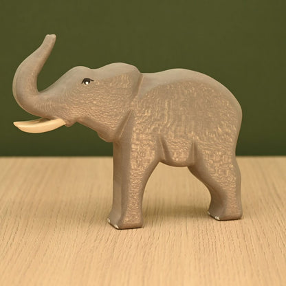 Elephant (Head up) *Pre-Order*