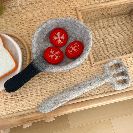 Frying Pan & Spatula