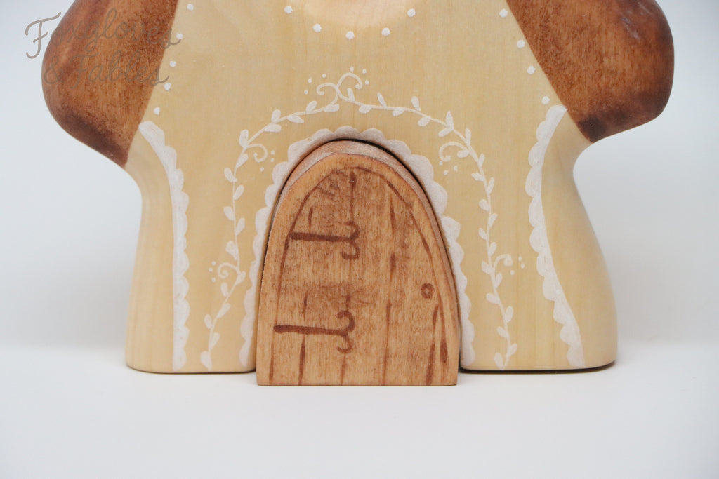 Small Gingerbread Cottage