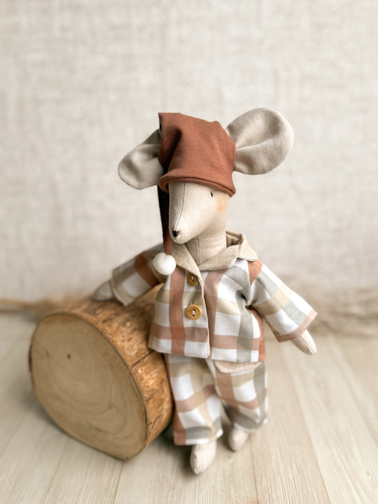 "George" the Sleeping Mouse