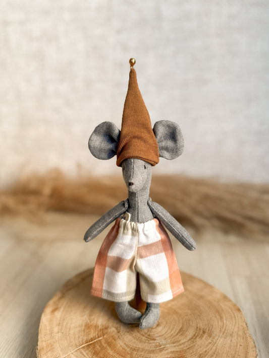 George the Mouse - "Feeling Lazy"