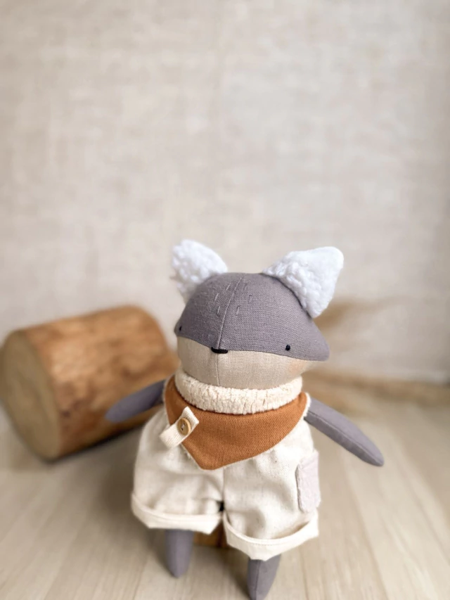 "Theo" the Wolf