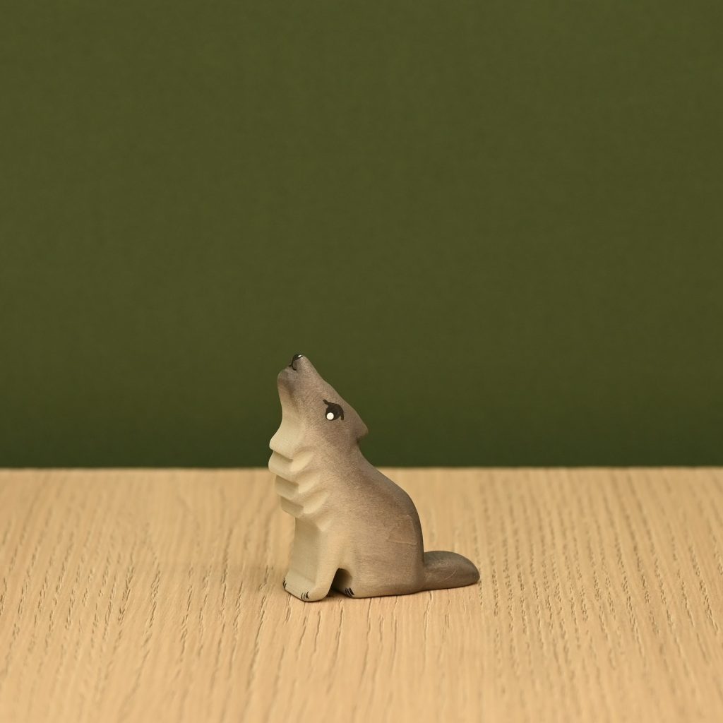 Wolf Cub (Howling) *Pre-Order*