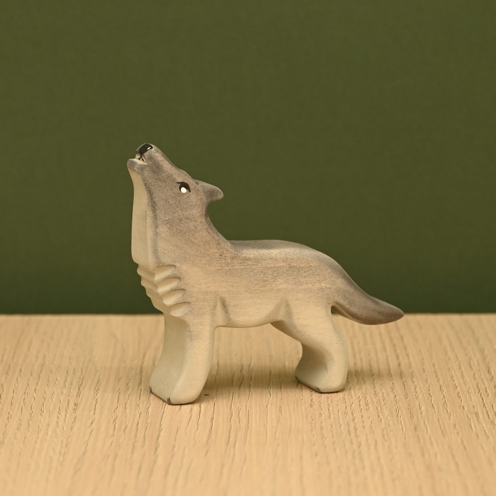 Wolf (Howling) *Pre-Order*